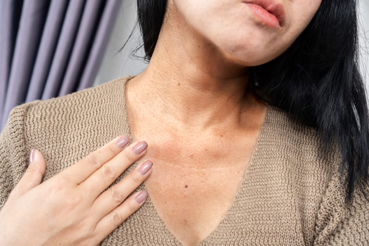 Here’s How We Treat “Tech Neck” Lines